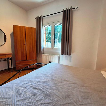 J&B Countryside Life - Just For Two Apartment Agios Matthaios  Exterior photo